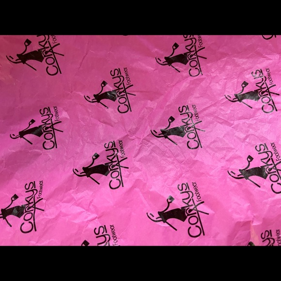 Adorable Corkys Fuchsia Rain boots. - Picture 6 of 8